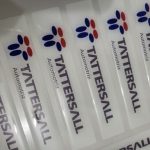 Dome para vehículo rectangular personalizado con logo — PinsPro Chile