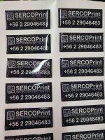 Dome adhesivo de resina epóxica rectangular personalizado con logo — PinsPro Chile