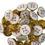 Pin metálico con resina circular personalizado con logo — PinsPro Chile
