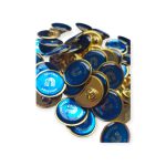 Pin metálico con resina epóxica personalizado con logo a todo color — PinsPro Chile